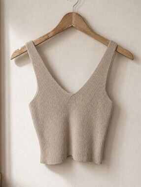 House of Harlow 1960 - Ribbed V-Neck Knit Tank Top - Cream/Taupe